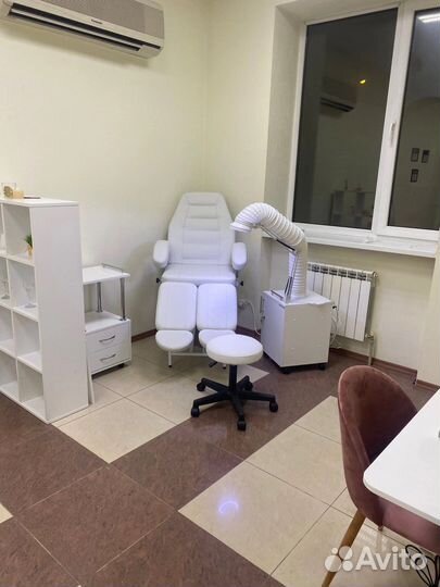 Аренда рабочего места мастера маникюра