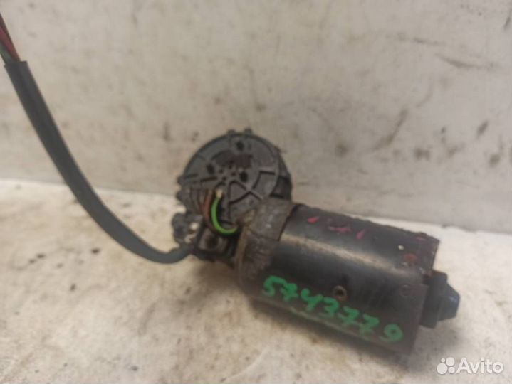 Моторчик стеклоочистителя передний