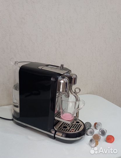 Капсульная кофемашина Bork C730BK