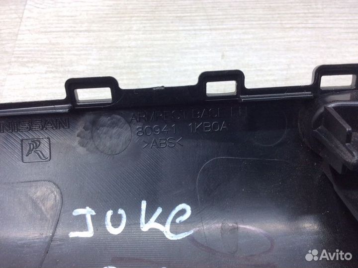 Накладка декоративная передняя левая Nissan Juke