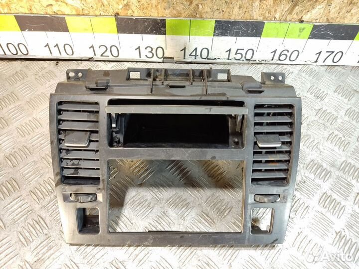 Дефлектор воздушный Nissan Tiida c11