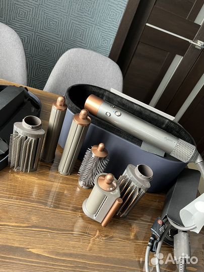 Стайлер dyson