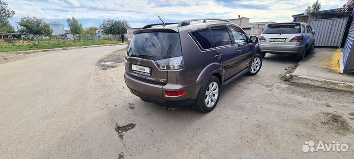 Mitsubishi Outlander 2.4 CVT, 2011, 225 000 км