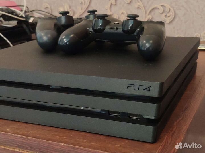Продажа/аренда Sony PS4 pro 1tb + 2 геймпада