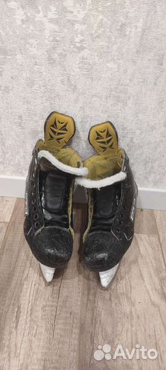 Хоккейные коньки bauer