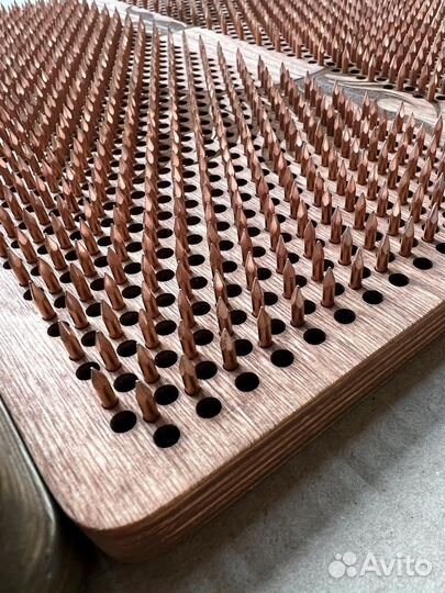 Садху доска с медными гвоздями для йоги