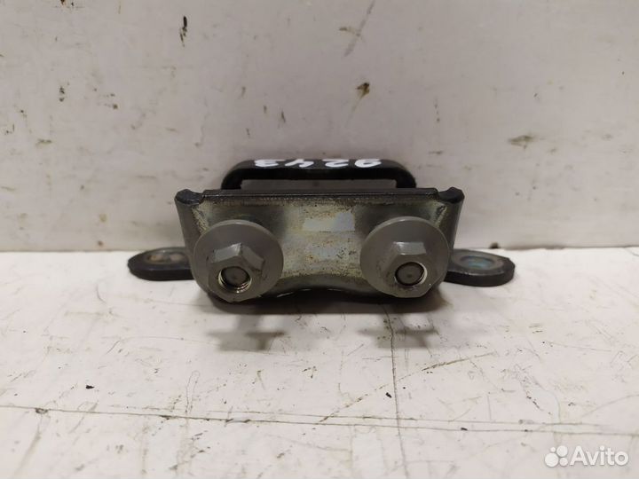 Петля двери задней правой верхняя Almera (G15) 13