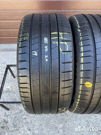 Pirelli P Zero PZ4 285/40 R20