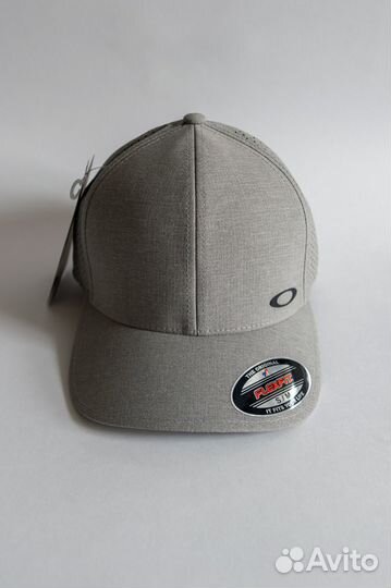 Кепка Oakley New Aero Performance Trucker