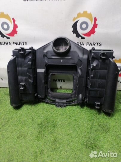 Корпус воздушного фильтра Mercedes S W221 3.5 M272