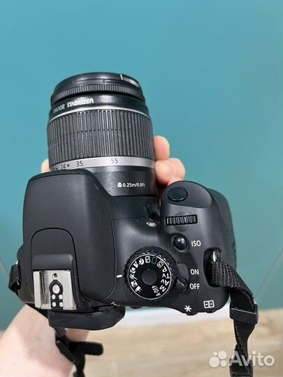 Зеркальный фотоаппарат Canon EOS 550D с объективом