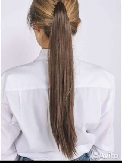 Волосы на заколке