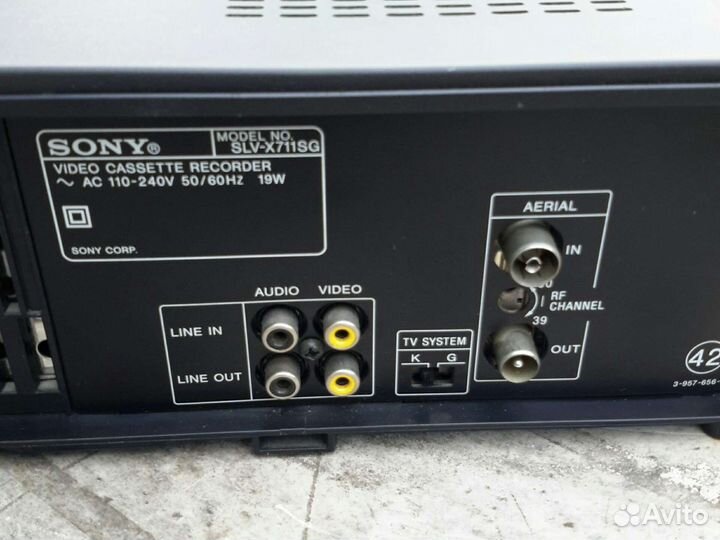Видеомагнитофон sony SLV-X711SG