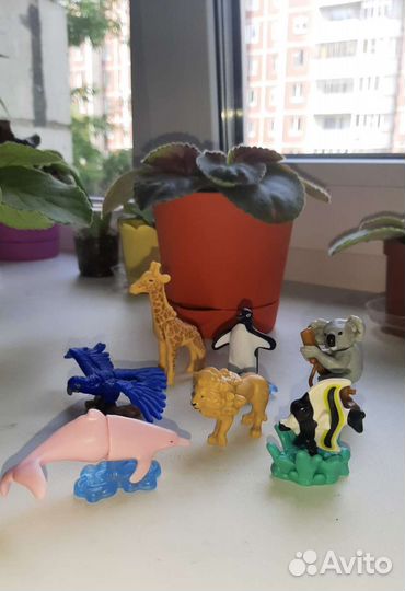 Игрушки из киндера серия Natoons