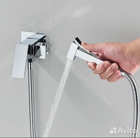 Инсталляция Grohe с унитазом и гигиеническим душем