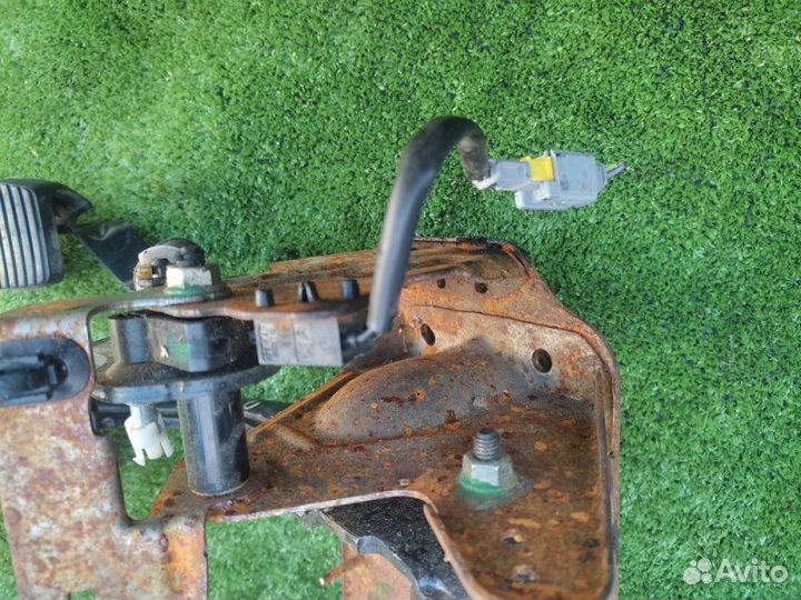 Блок педалей Peugeot 207 1.4 бензин 2009