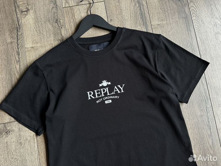 Футболка Replay