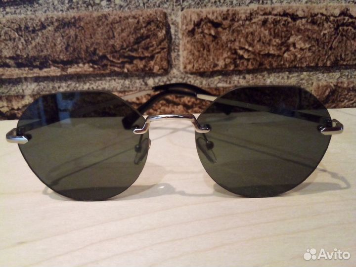 Солнцезащитные очки reserved