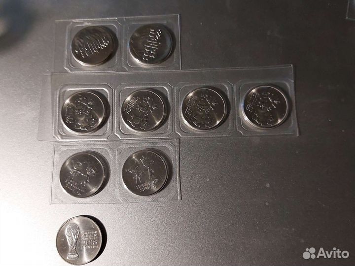 Юбилейные монеты номиналом 2,5,10,25