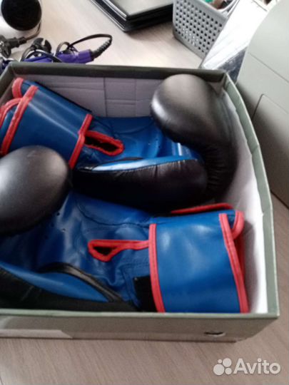 Боксерские перчатки 12 oz