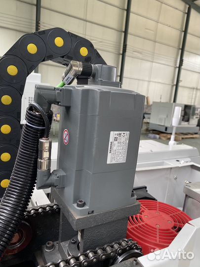 Вертикальный фрезерный обрабатывающий центр с чпу