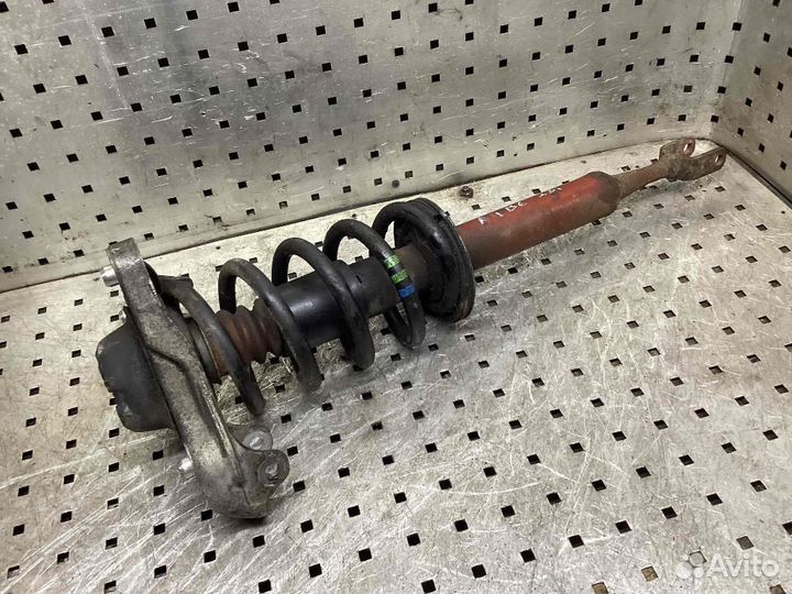 Стойка амортизатора переднего правого Audi A4/S4