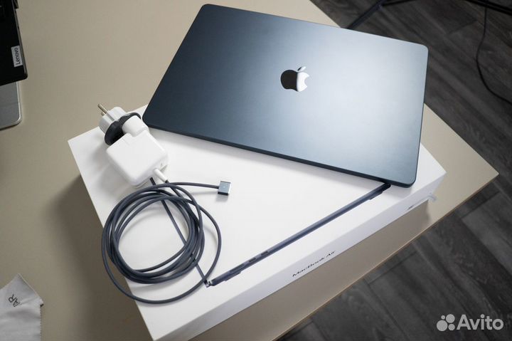 Macbook Air 15 m3 8/256 midnight