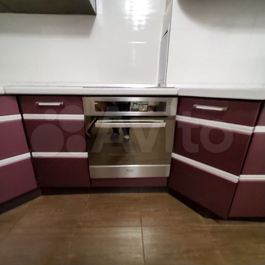 2-к. квартира, 70 м², 4/9 эт.