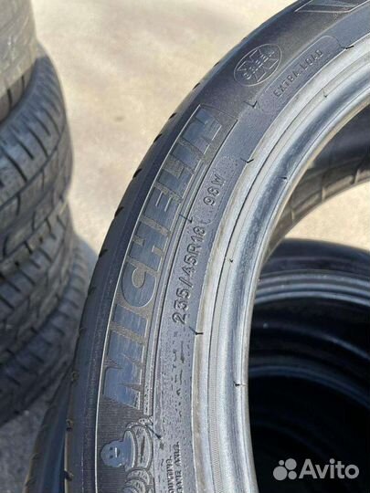 Michelin Primacy 3 235/45 R18 98W