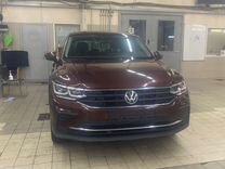 Volkswagen Tiguan 2.0 AMT, 2021, 106 000 км, с пробегом, цена 2 969 000 руб.