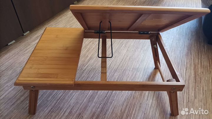 Стол для ноутбука