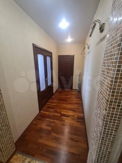 2-к. квартира, 64 м², 4/4 эт.