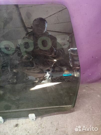 Стекло двери заднее левое Mitsubishi Outlander Xl