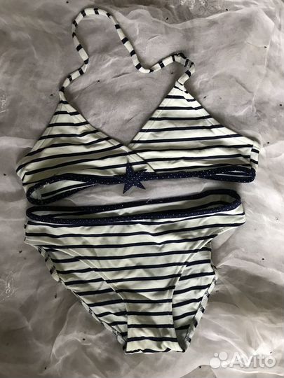 7 купальников на девочку 7-9 лет по 300