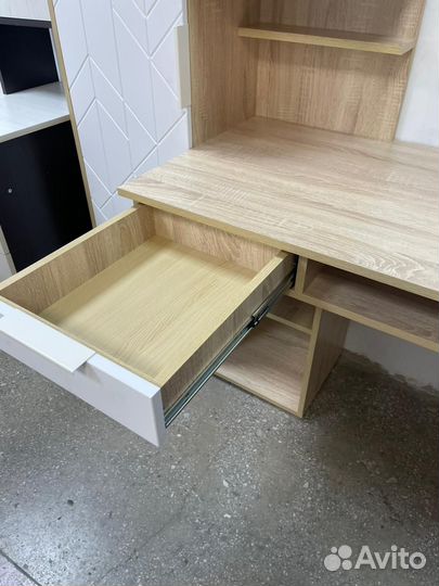 Стол компьютерный Бейсик