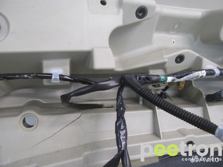 Б/У Б/У Дверь багажника 901001CA0C nissan