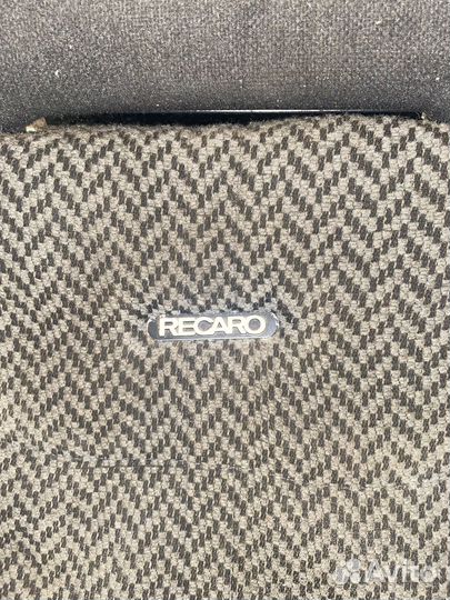 Сиденья recaro