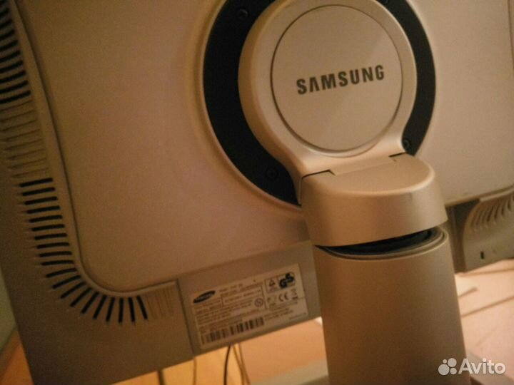 Продам мониторы