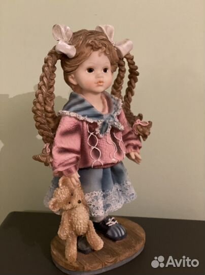 Статуэтка-кукла 33 см в высоту