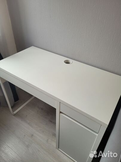Стол IKEA Micke Микке
