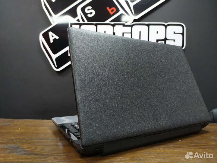 Ноутбук Samsung / бу / Pentium / 4GB / 320 HDD