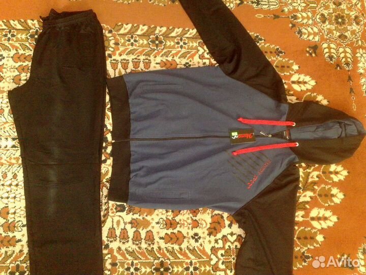 Костюм спортивный новый 60-64р
