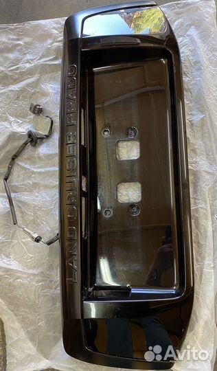 Накладка под номер на Тойота Прадо 150