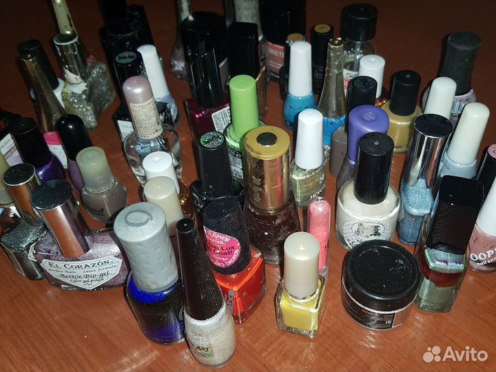 Лаки для ногтей пакетом