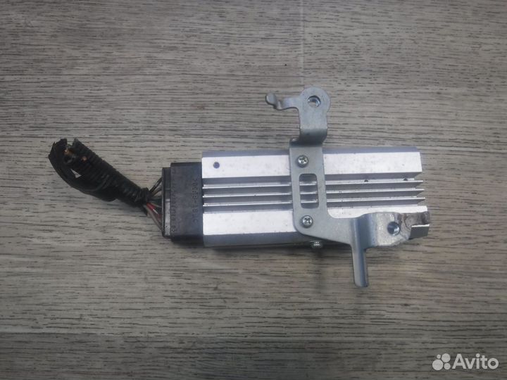 Блок управления топливным насосом Nissan Juke 2011