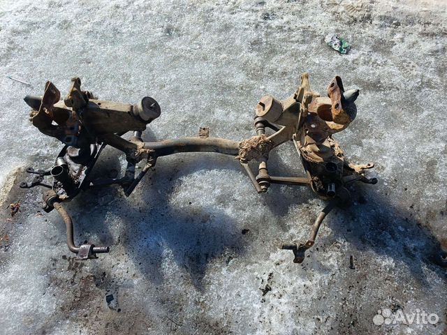 Балка подмоторная подрамник Нива 21213