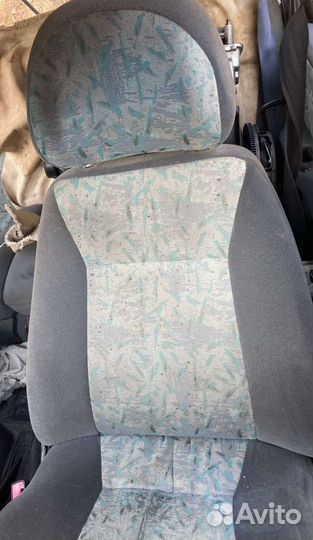 Передние сиденья Chevrolet Niva