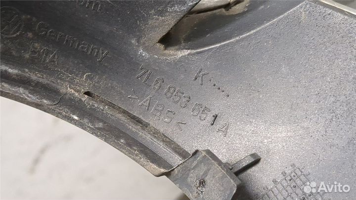 Решетка радиатора Volkswagen Touareg, 2004