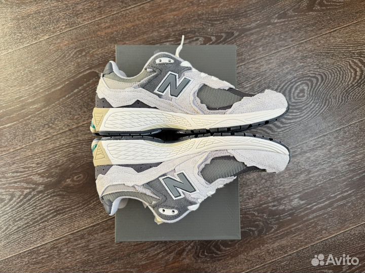Кроссовки мужские New Balance 2002R