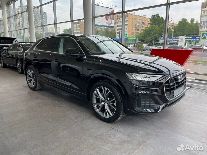 Audi Q8 3.0 AT, 2022